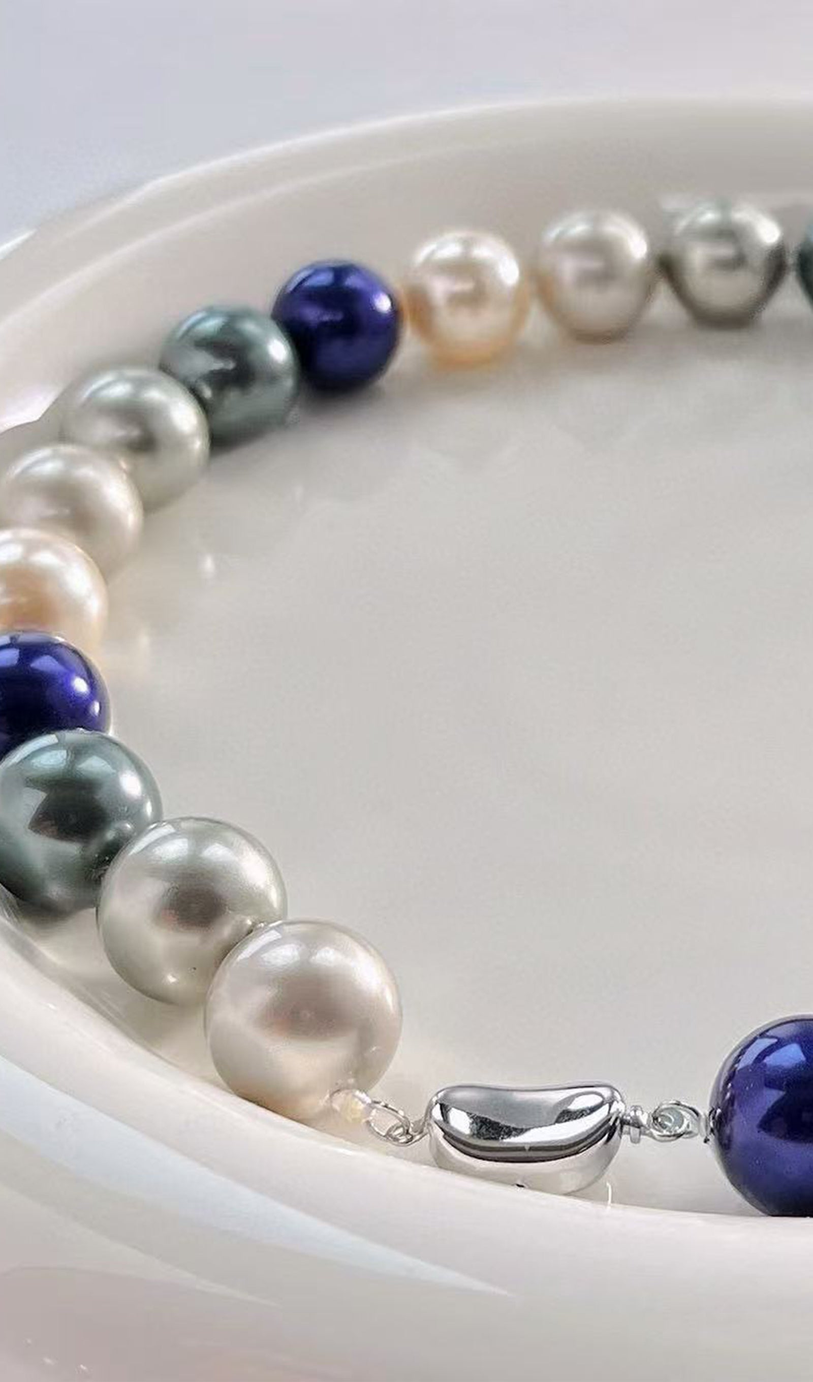 Pearl Clavicle Necklace