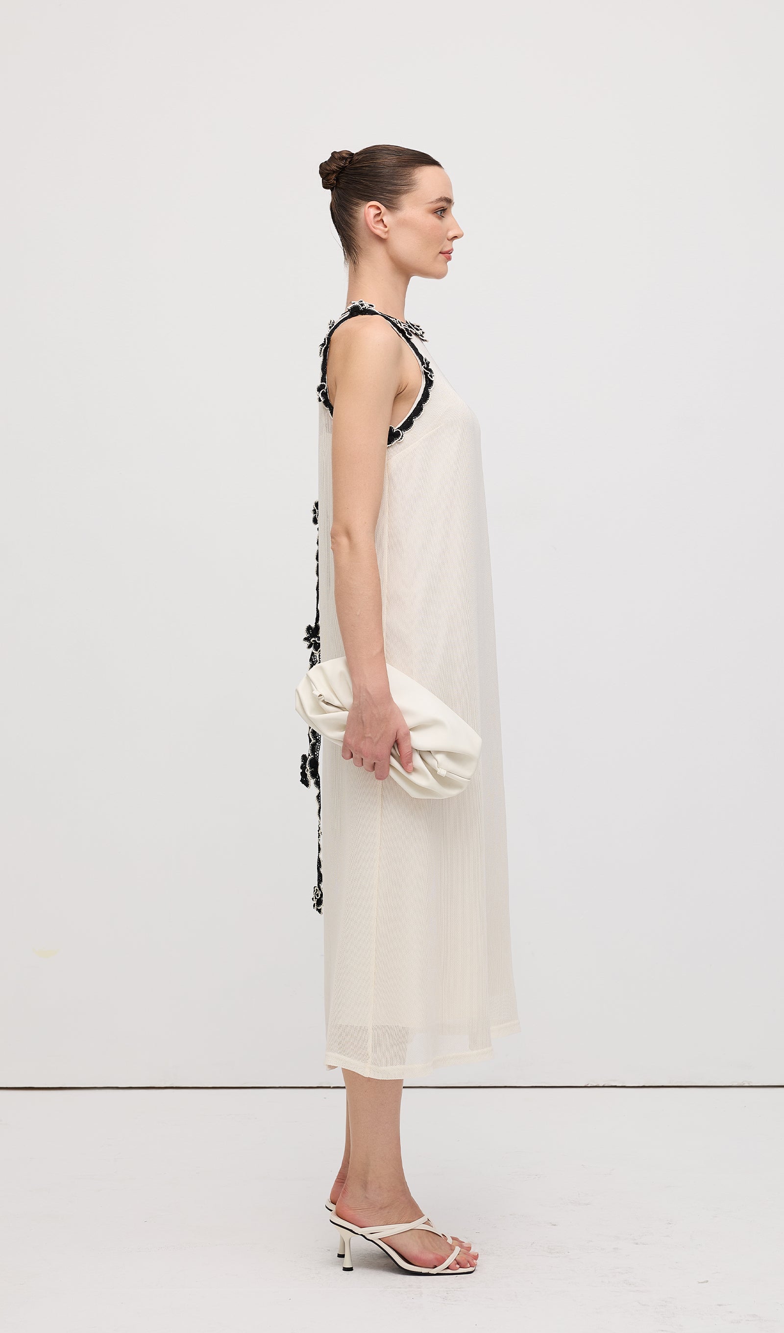 Sleeveless Embroidered Flowers Midi Dress