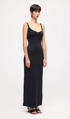 Solid Sleeveless Curve Maxi Dress In Black