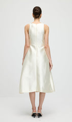 Sleeveless V Neck Bow Midi Dress In White