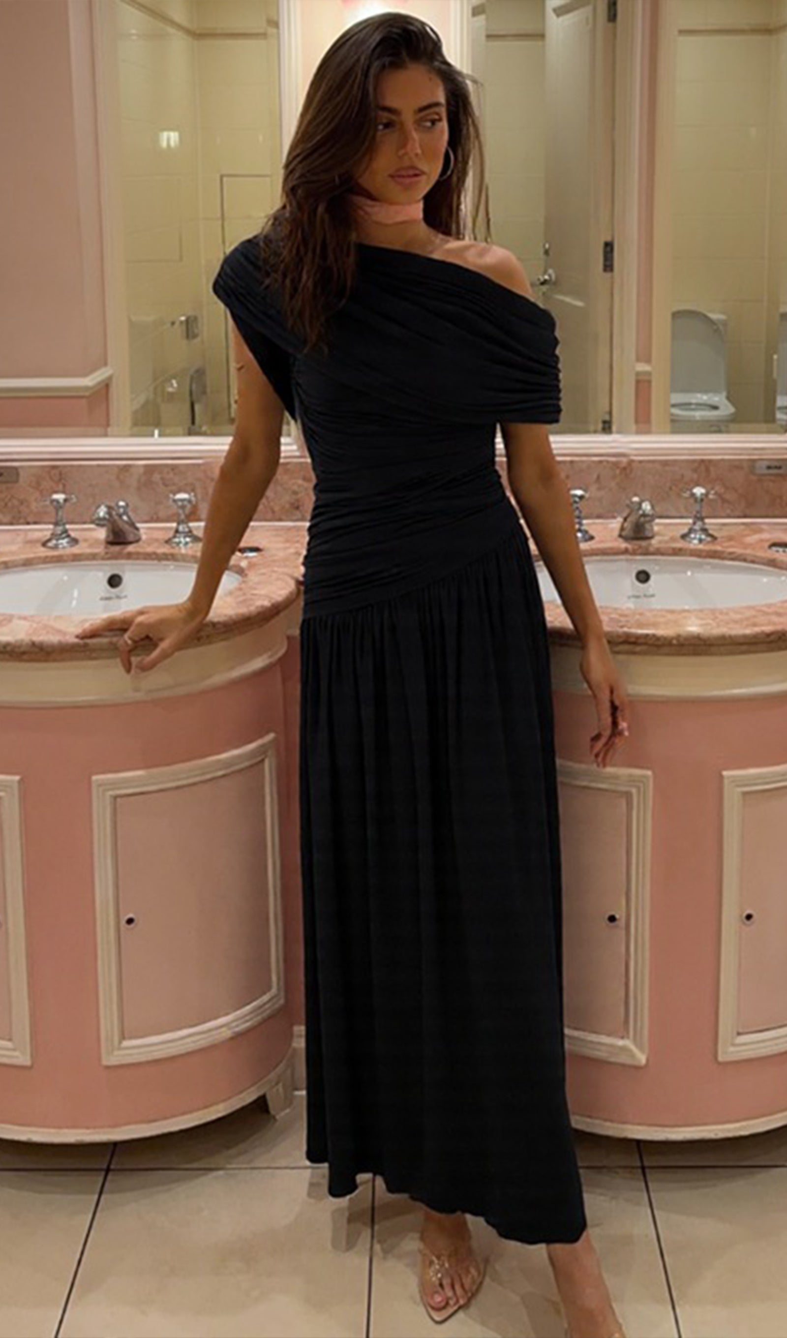 Off Shoulder Pleated Maxi Dress In Black