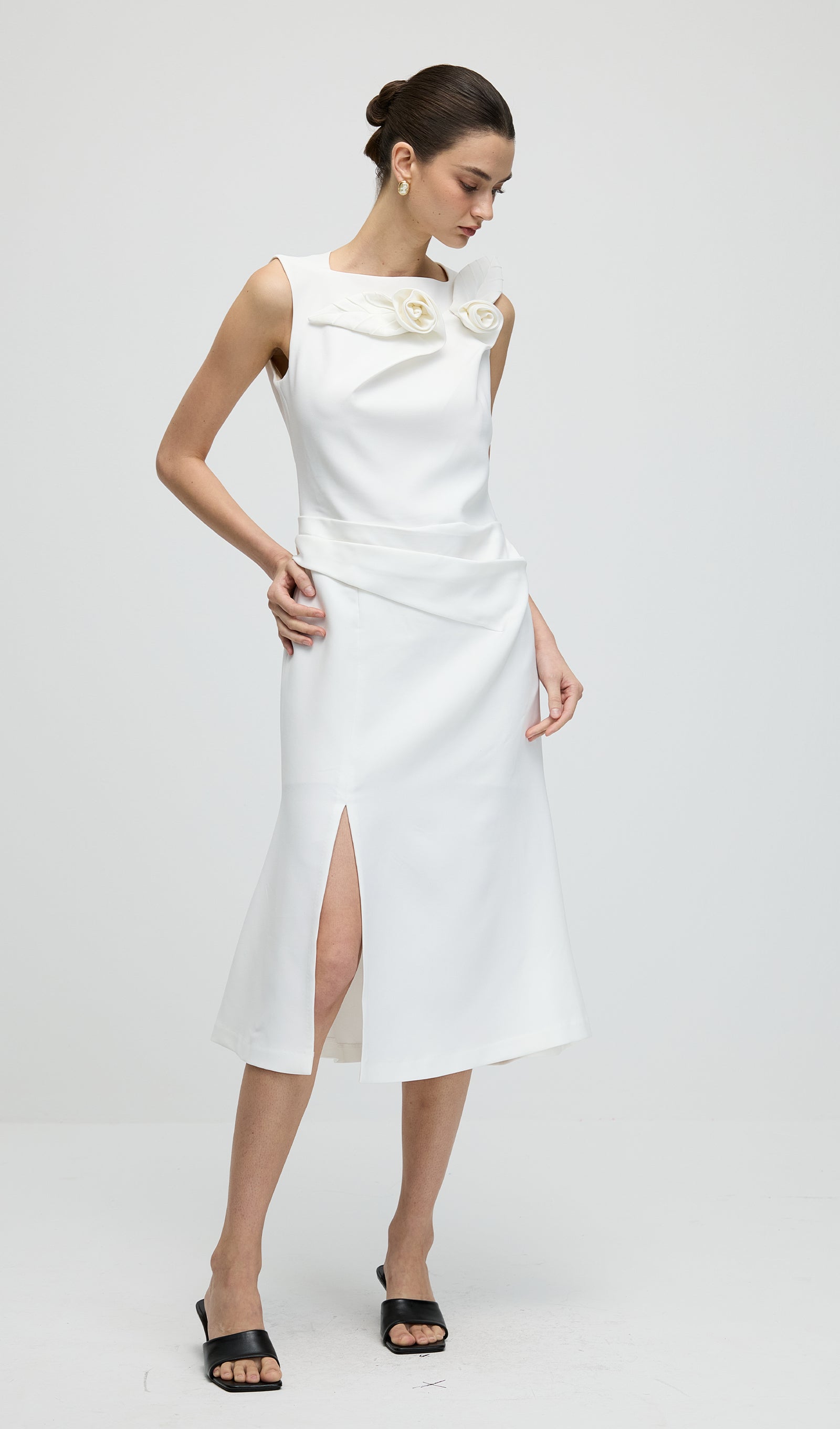 Sleeveless Flower Ruched Slit Midi Dress