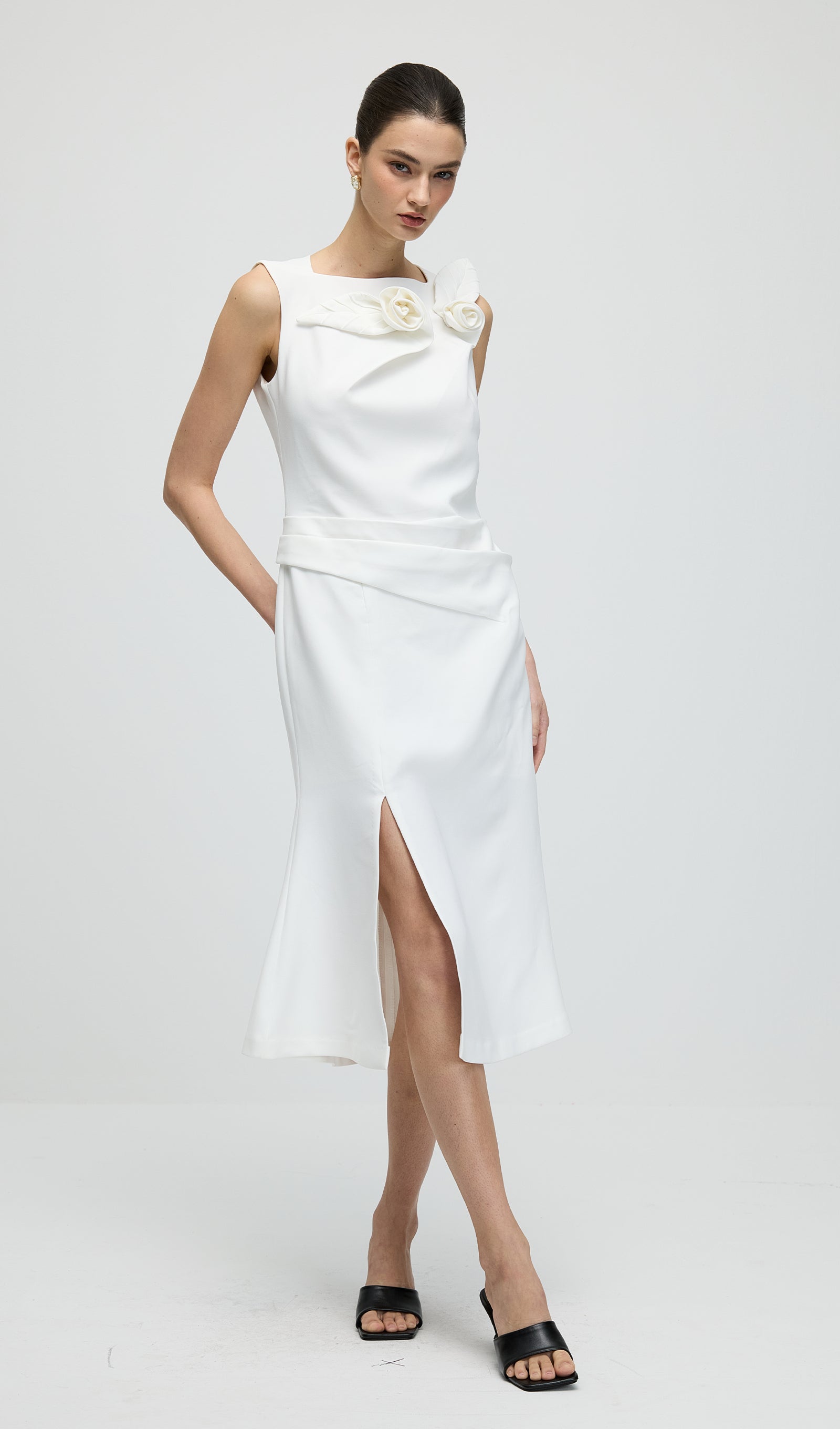 Sleeveless Flower Ruched Slit Midi Dress