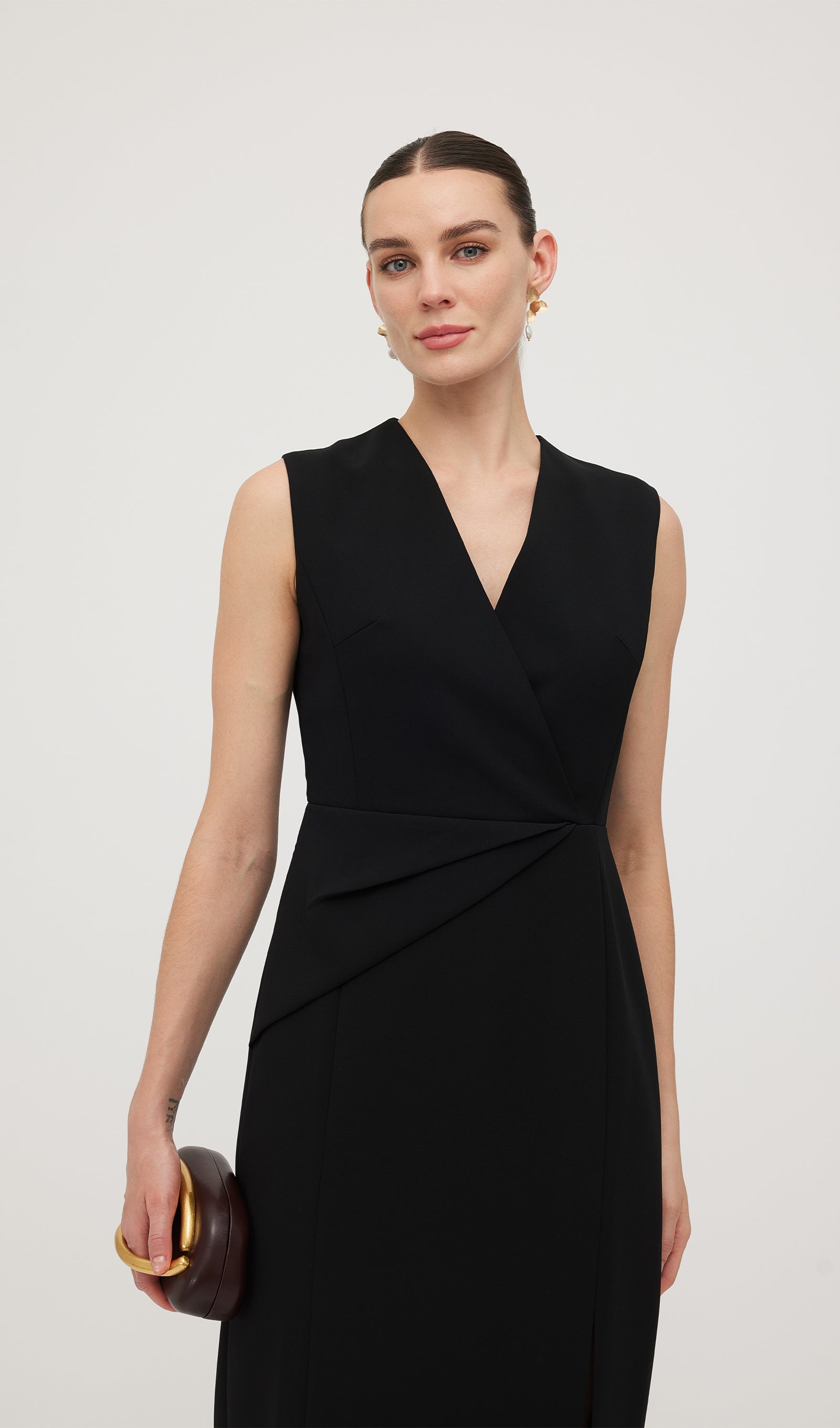 Sleeveless V Neck Pleated Midi Dress