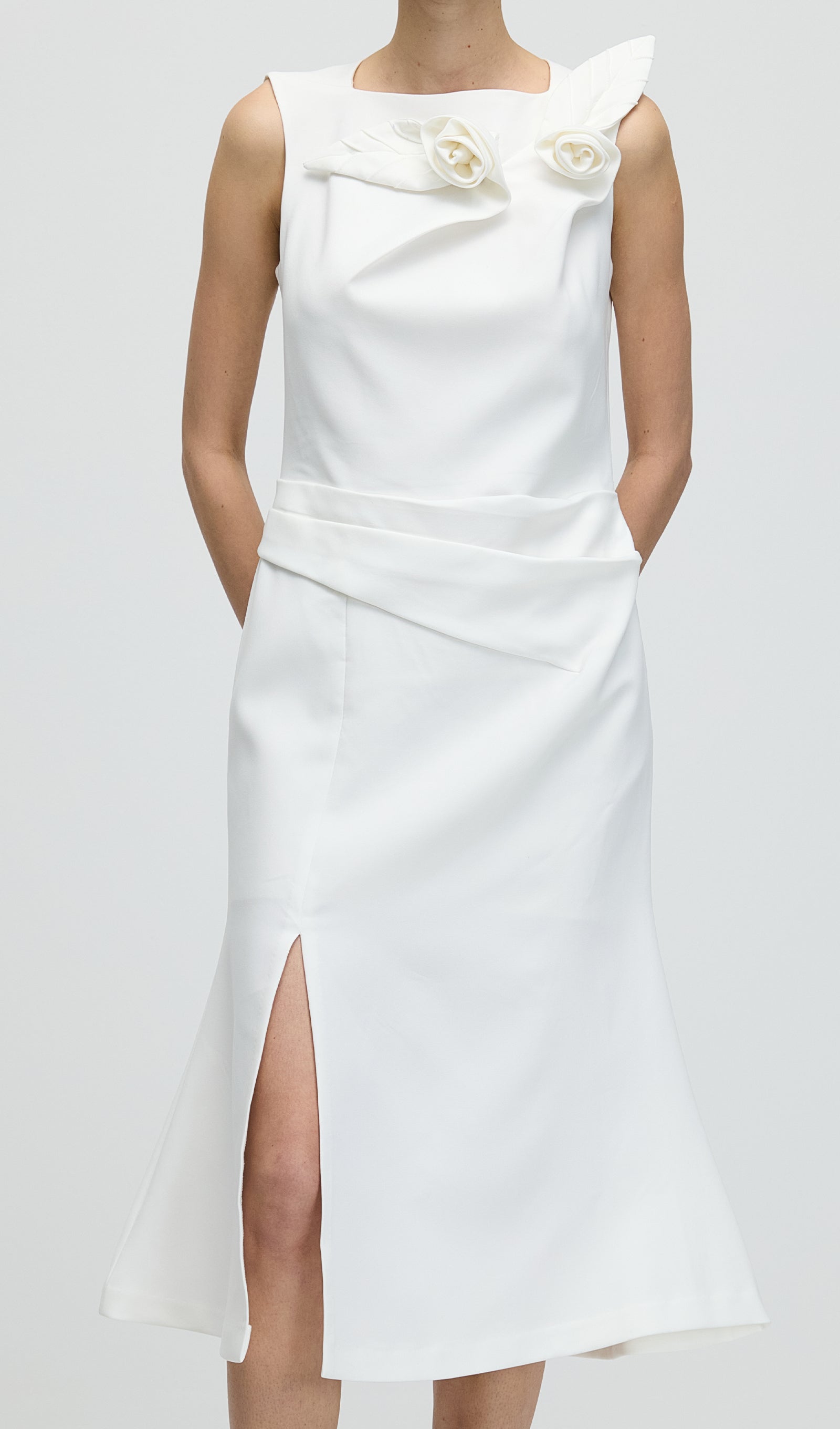 Sleeveless Flower Ruched Slit Midi Dress